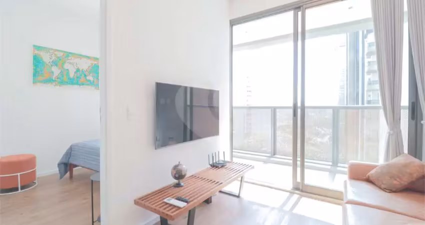 Apartamento de 41,86 m2, 1 suíte, varanda, condomínio clube, 1 vaga em moema.
