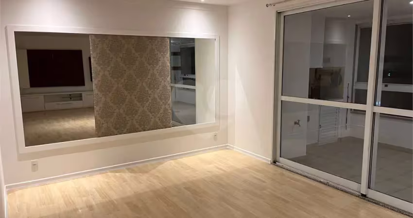 Apartamento no itaim bibi com 146m², 3 dormitórios sendo 3 suítes e 2 vagas de garagem.