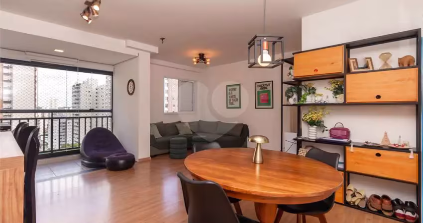 Apartamento -Saúde - 2 Dormitórios - 1 Suíte - 2 Banheiros - 2 Vagas