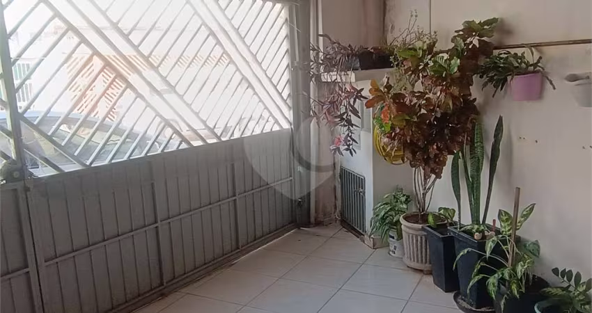 SOBRADO DE 175M² DE ÁREA CONSTRUÍDA COM 2DORM 2VGS NO GUARAPIRANGA