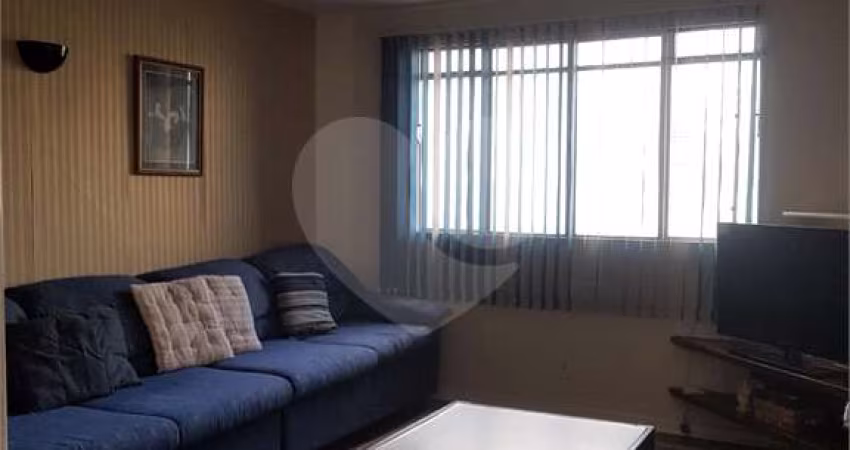 SOBRADO NO JARDIM MARAJOARA COM 360M² CONTENDO 3 DORMITÓRIOS E 4VGS DE GARAGEM