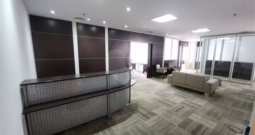 Sala comercial no brooklin mobiliada de 224m² com direito a 6 vagas