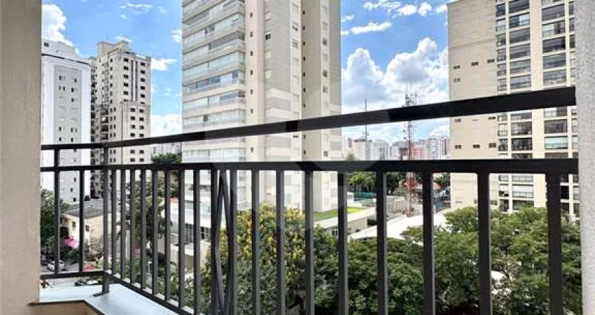 Apartamento de 80m², 3 dormitórios, 1 suíte, 2 vagas e próximo ao metrô.