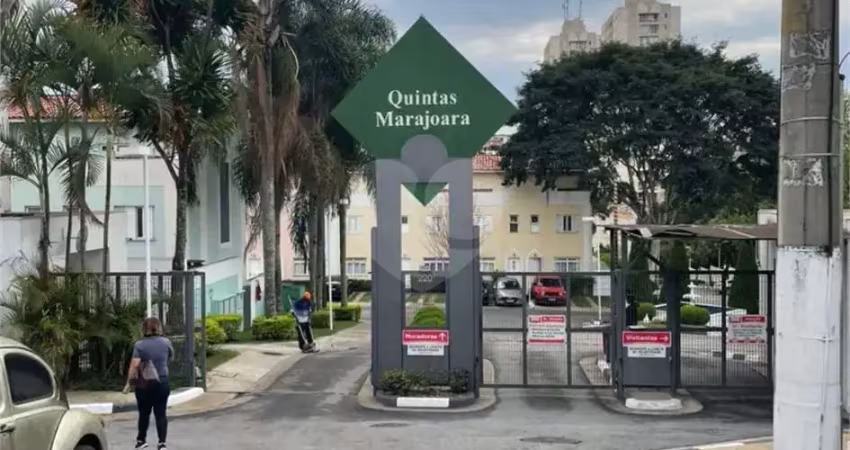 Casa em condomínio 3 dormitórios 1 suíte e 2 vagas