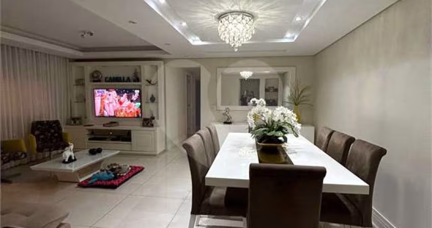 Apartamento á venda na Saúde com 11m²3 dormitórios 2 suites  e 2 vagas de garagem