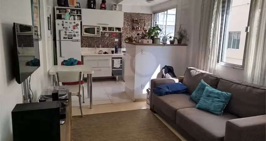 Apartamento com 40m² mobiliado para venda na Vila Mariana!
