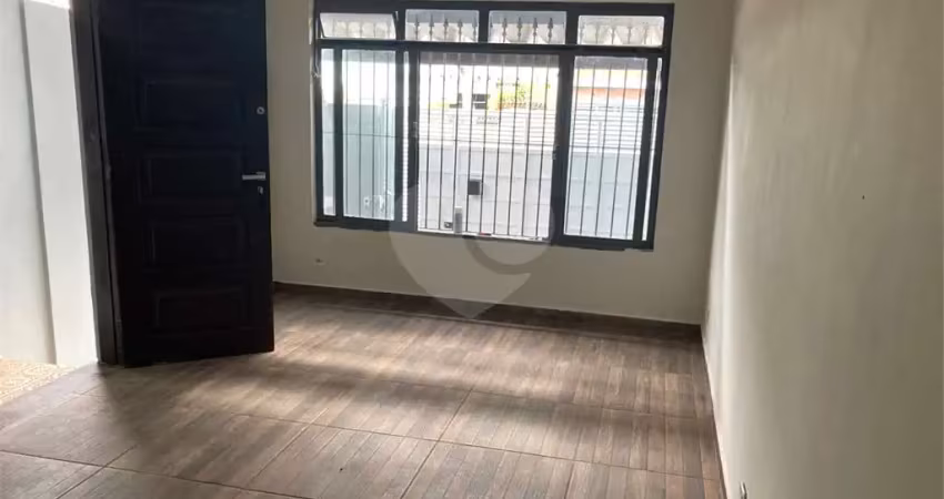 Casa com 3 quartos para alugar na Rua Rubem de Souza, 253, Cupecê, São Paulo