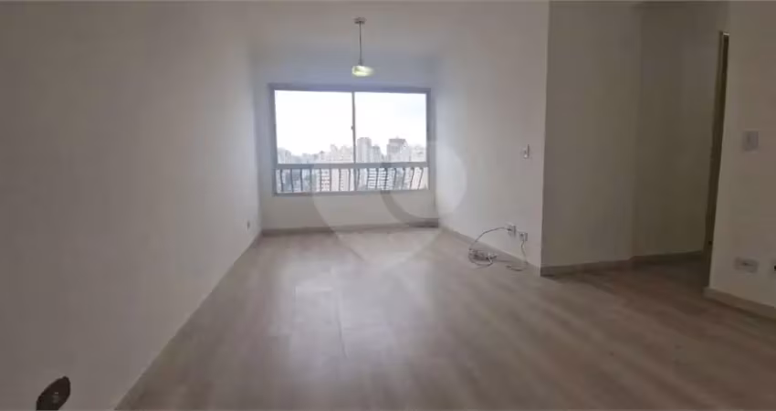Apartamento com 3 quartos para alugar na Rua Doutor Miranda de Azevedo, 546, Pompéia, São Paulo