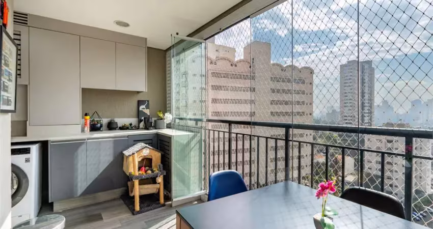 Apartamento a venda na rua gaspar lourenço totalmente reformado - 2 quartos, varanda