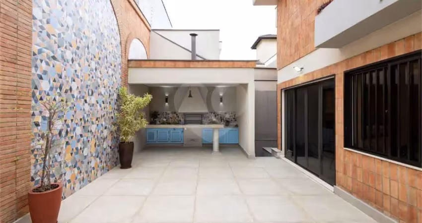 Casa com 4 quartos à venda na Rua Gil Fernandes, 357, Saúde, São Paulo