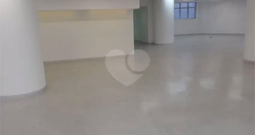 Laje comercial com 925 m², edificio reformado. condominio baixo.