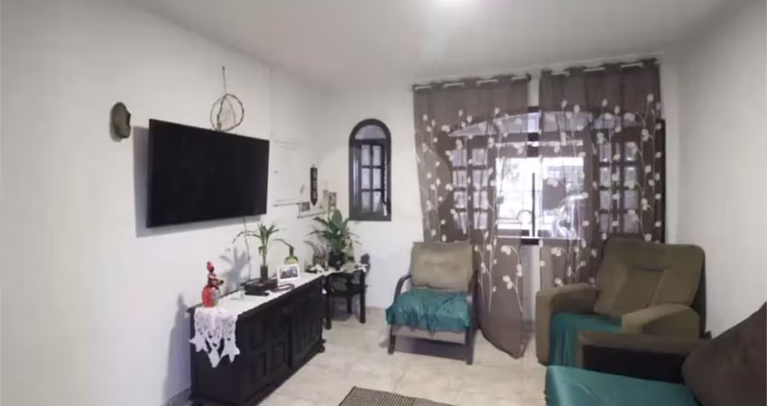 Casa com 3 quartos à venda na Rua Luís Alves de Carvalho, 52, Jurubatuba, São Paulo