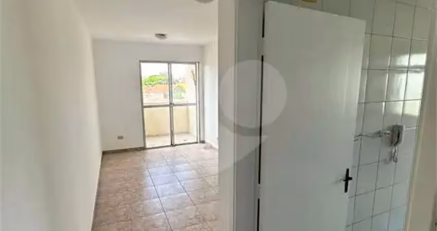 Apartamento com 3 quartos para alugar na Rua Rubem de Souza, 387, Cupecê, São Paulo