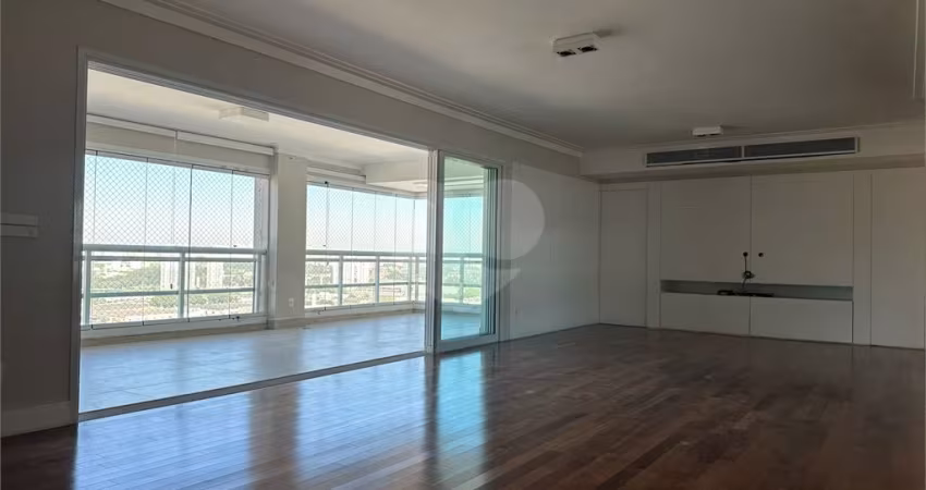 Apartamento para locação na  Vila Leopoldina, 03 dormitórios. São Paulo.