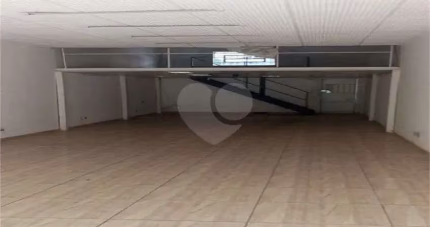 Salão comercial disponível para locação no bairro lapa