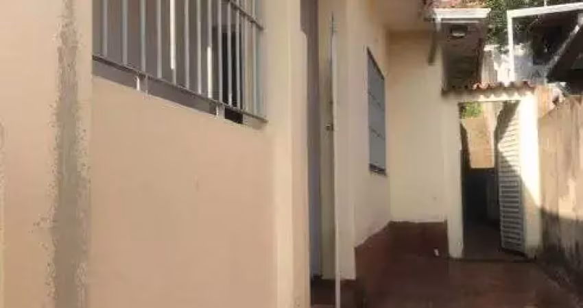 Casa com 2 quartos à venda na Rua Barbalha, Alto da Lapa, São Paulo