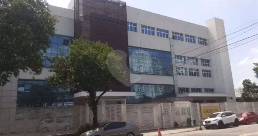 Barracão / Galpão / Depósito para alugar na Rua Ado Benatti, Vila Chalot, São Paulo
