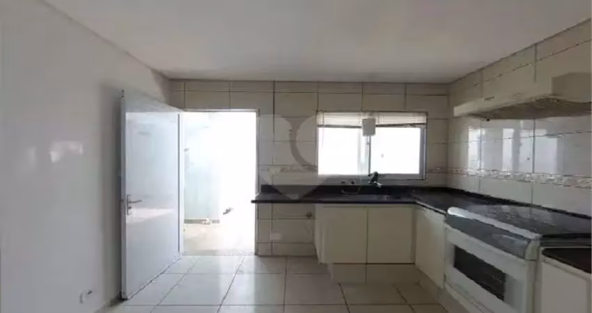 Casa com 2 quartos à venda na Rua Mário Jorge, 53, Alto da Lapa, São Paulo