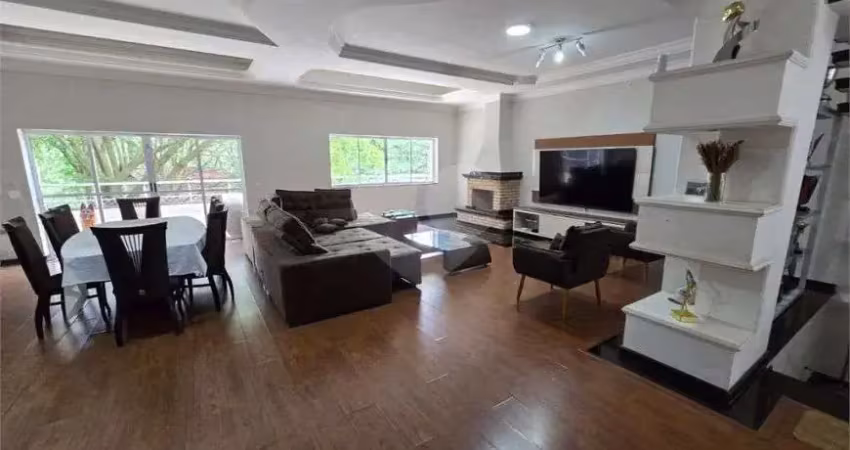 Casa com 4 quartos à venda na Rua Icádio, City América, São Paulo