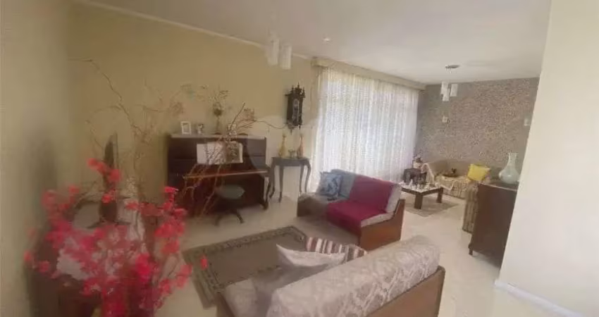 Casa com 3 quartos à venda na Rua Brigadeiro Gavião Peixoto, 848, Lapa, São Paulo