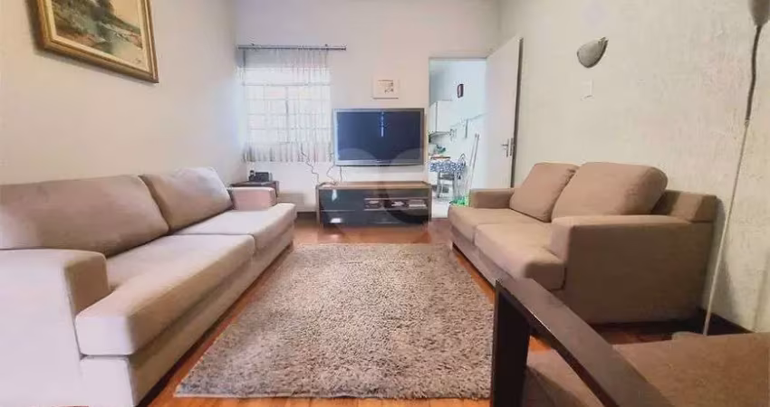 Casa com 3 quartos à venda na Rua Dom João V, 342, Lapa, São Paulo