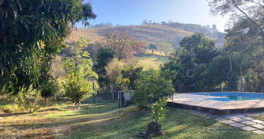 Chácara à Venda - Vargem - SP