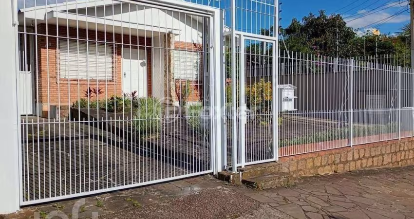 Casa com 3 quartos à venda na Rua Santa Isabel, 68, Bom Jesus, Porto Alegre
