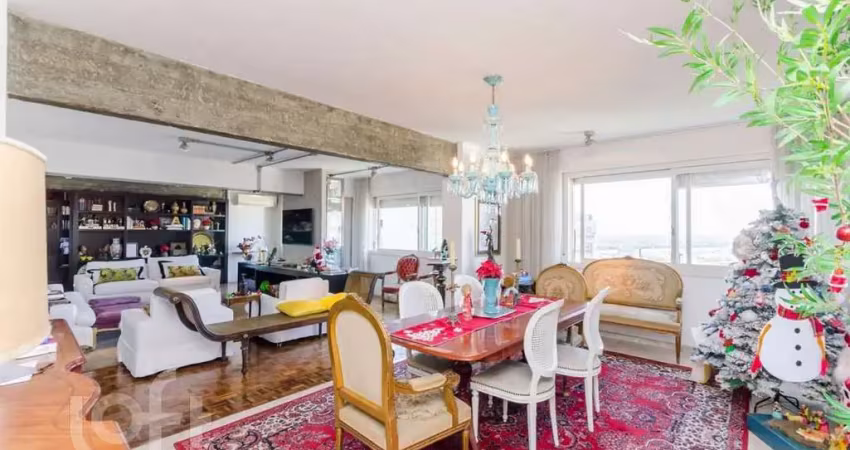 Apartamento com 3 quartos à venda na Avenida Independência, 1275, Rio Branco, Porto Alegre