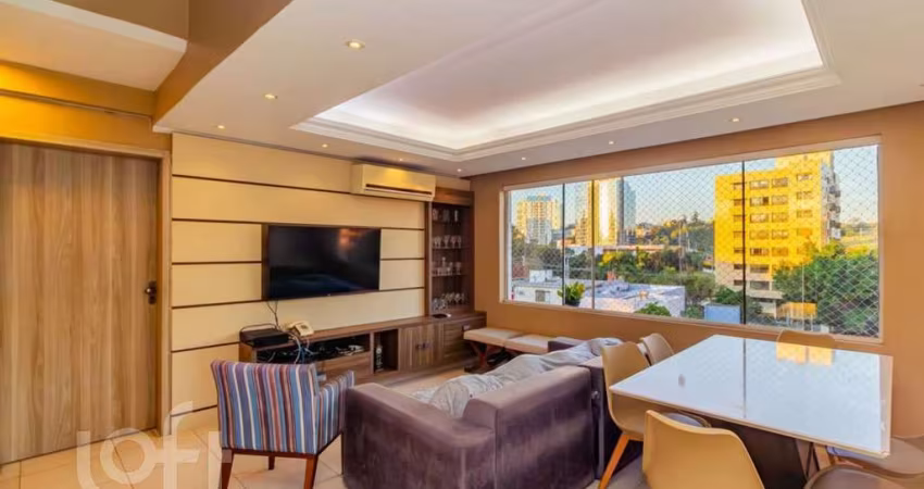 Apartamento com 3 quartos à venda na Rua Guararapes, 466, Petrópolis, Porto Alegre