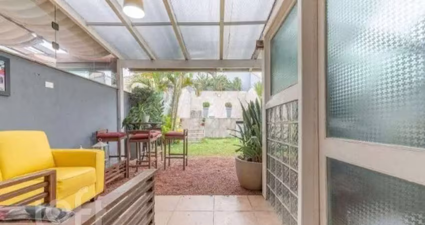 Casa com 3 quartos à venda na Rua do Pampa, 42, Sarandi, Porto Alegre