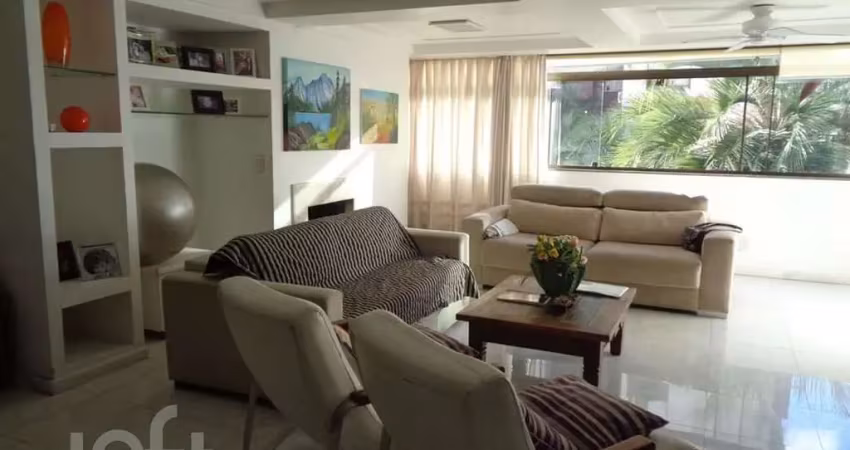 Apartamento com 3 quartos à venda na Rua Marquês do Pombal, 450, Moinhos de Vento, Porto Alegre
