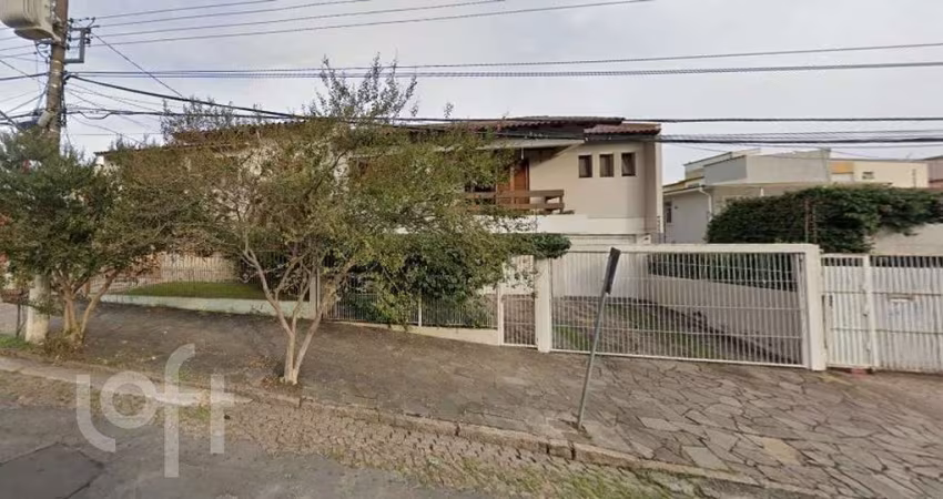 Casa com 3 quartos à venda na Rua Professor Abílio Azambuja, 675, Jardim do Salso, Porto Alegre