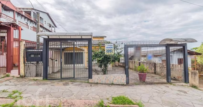 Casa com 3 quartos à venda na Rua Padre João Batista Reus, 2452, Camaquã, Porto Alegre