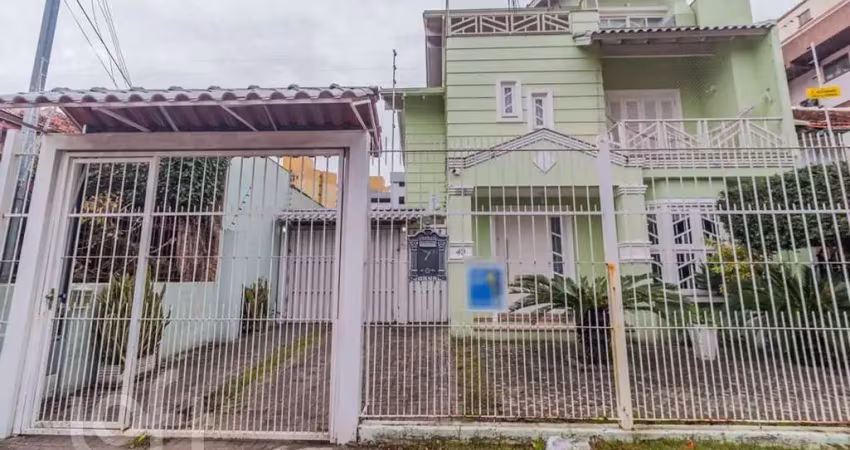 Casa com 5 quartos à venda na Rua Folha da Tarde, 49, Cristal, Porto Alegre