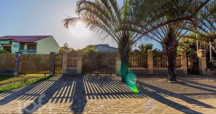 Casa com 3 quartos à venda na Praça Inácio Antônio da Silva, 608, Belém Novo, Porto Alegre