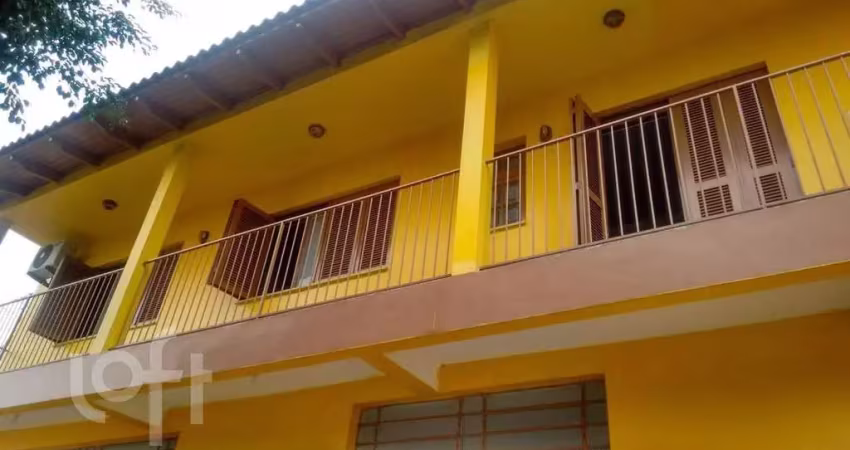 Casa com 3 quartos à venda na Avenida Faria Lobato, 118, Sarandi, Porto Alegre