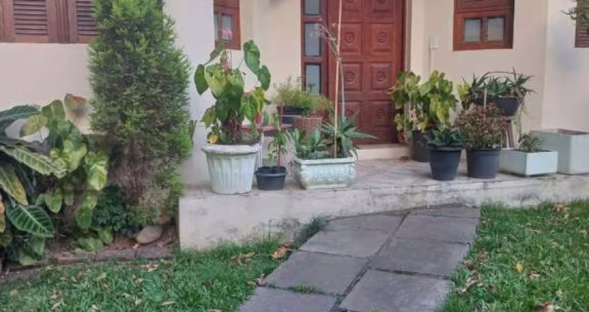 Casa com 2 quartos à venda na Rua Germano Petersen Júnior, 458, Auxiliadora, Porto Alegre
