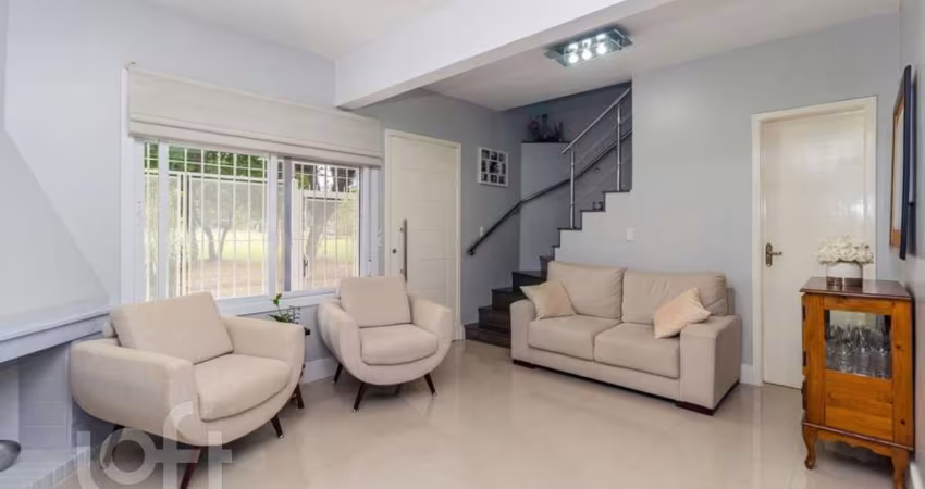 Casa com 3 quartos à venda na Rua das Caravelas, 88, Vila Ipiranga, Porto Alegre