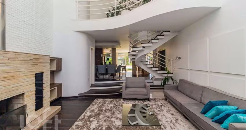 Casa com 5 quartos à venda na Avenida General Barreto Viana, 321, Vila Jardim, Porto Alegre