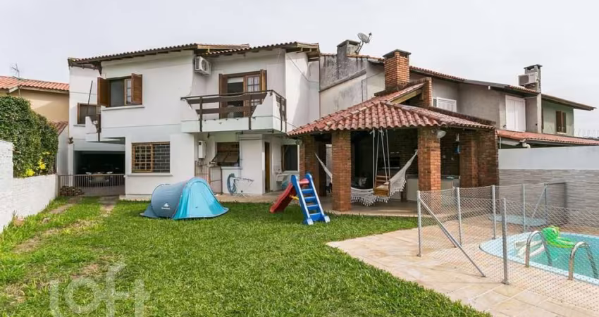 Casa com 5 quartos à venda na Rua Fortunato Della Casa, 35, Espírito Santo, Porto Alegre