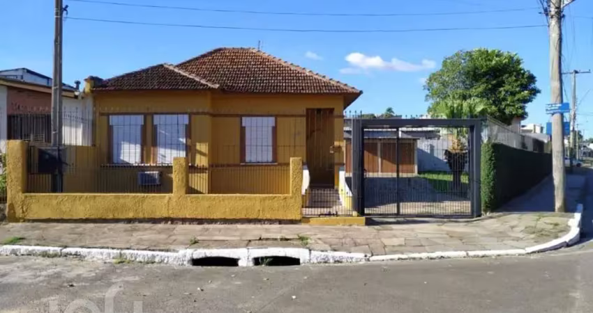 Casa com 3 quartos à venda na Amália Figueiroa, 190, Coronel Aparício Borges, Porto Alegre