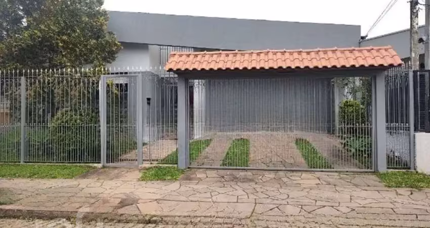 Casa com 3 quartos à venda na Avenida Doutor Walter Só Jobim, 70, Jardim Lindóia, Porto Alegre