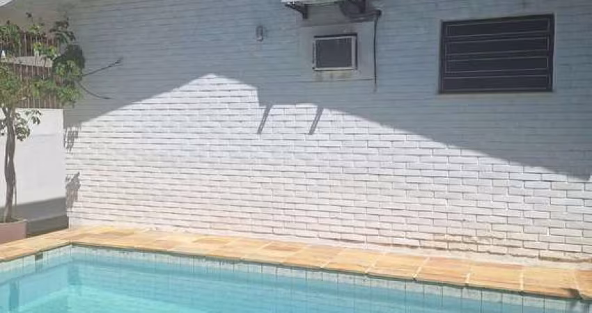 Casa com 4 quartos à venda na Rua Catumbi, 434, Medianeira, Porto Alegre