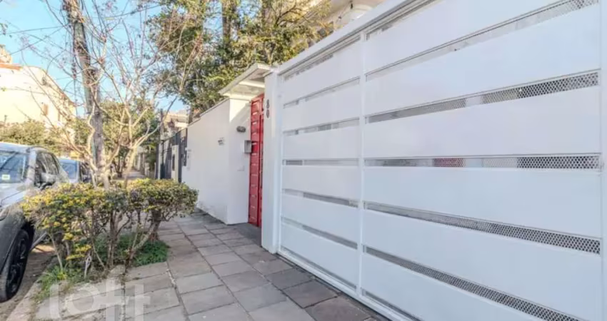 Casa com 5 quartos à venda na Rua Professor Juvenal Miler, 80, Rio Branco, Porto Alegre