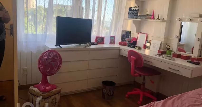 Apartamento com 3 quartos à venda na Rua Duque de Caxias, 458, Centro Histórico, Porto Alegre