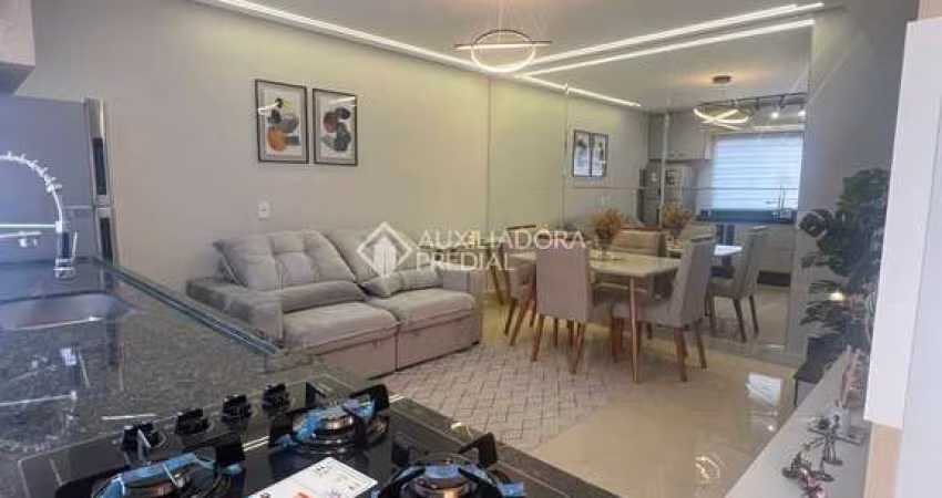 Casa com 2 quartos à venda na Farsália, 276, Jardim das Maravilhas, Santo André