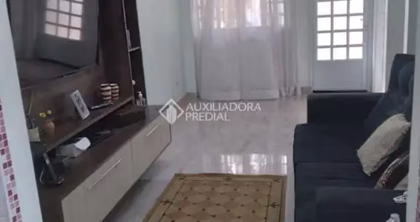 Casa em condomínio fechado com 3 quartos à venda na Rua Ibatiba, 123, Vila Metalúrgica, Santo André