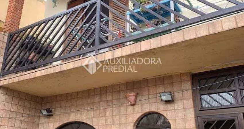 Casa com 4 quartos à venda na Rua Gerônimo dos Santos, 33, Nova Petrópolis, São Bernardo do Campo
