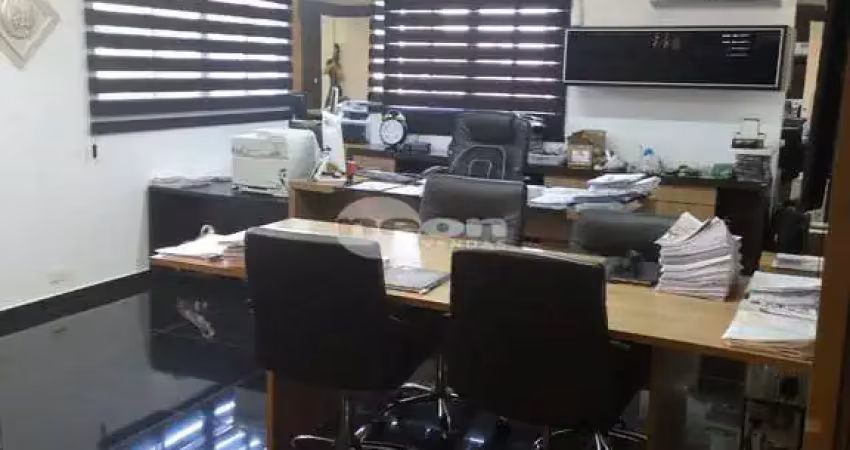 Prédio à venda na Rua Araguaia, 819, Vila Curuçá, Santo André