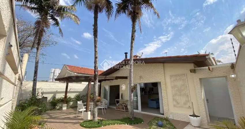 Casa com 3 quartos à venda na Avenida Líbero Badaró, 1138, Jardim São Caetano, São Caetano do Sul